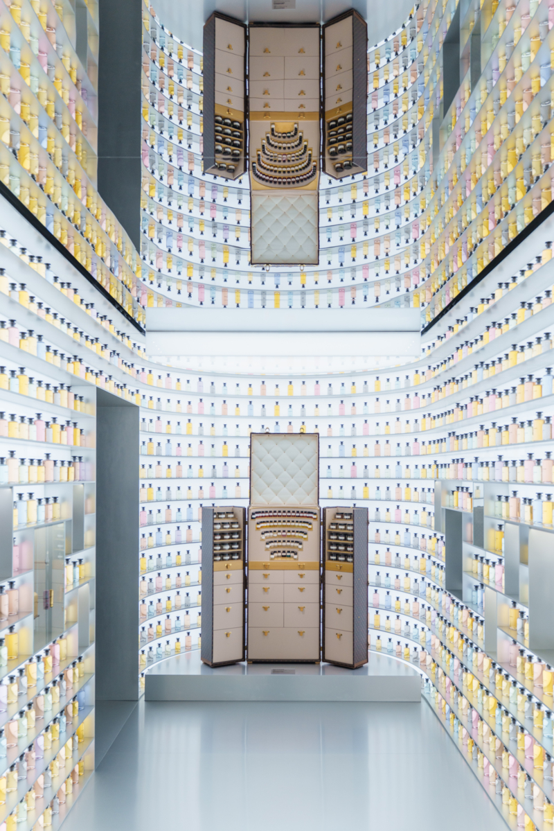 Perfumes The Louis Shanghai