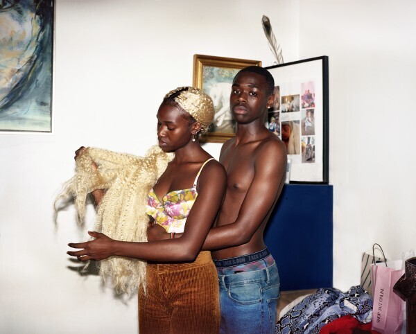 © Michella Bredahl, Clive en Tonia thuis, 2019