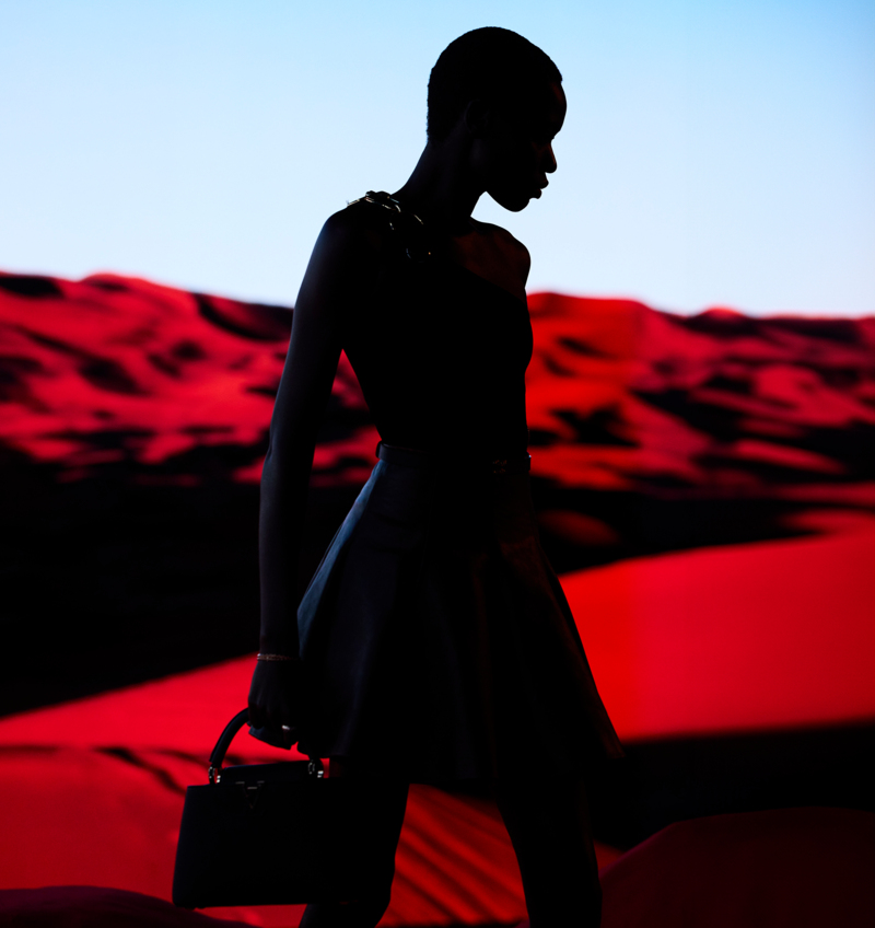 La Beauté Louis Vuitton Campaign Bus © Louis Vuitton Malletier