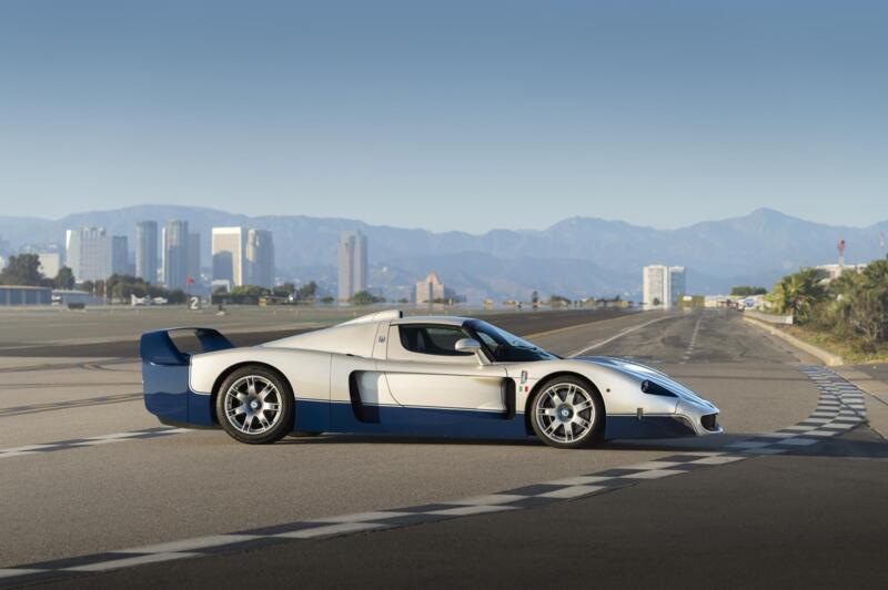 Picture Maserati MC12 Stradale Picture Maserati MC12 Stradale